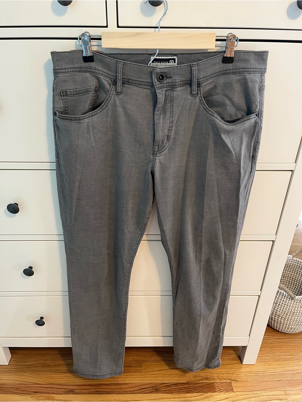 Men's Gray Jeans - Classic Straight Fit